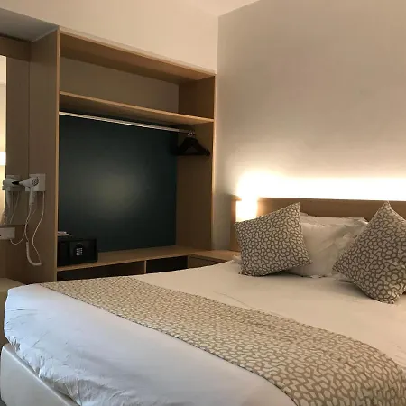 Resort Sofianna & 4*