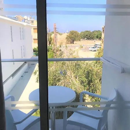 Sofianna & אתר נופש Paphos